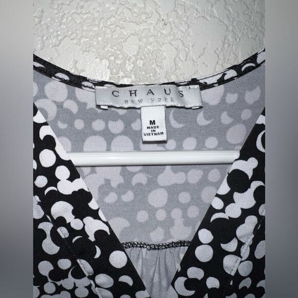 CHAUS NEW YORK BLACK/WHITE SLEEVELESS TOP- SIZE LARGE NWOT SPRING/SUMMER-SOFT - Picture 3 of 6